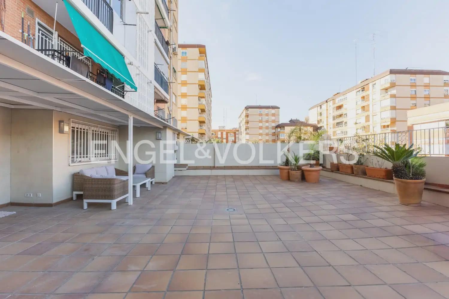 3 bedroom Flat for sale in Valencia city with garage - € 599,000 (Ref: 9897909)
