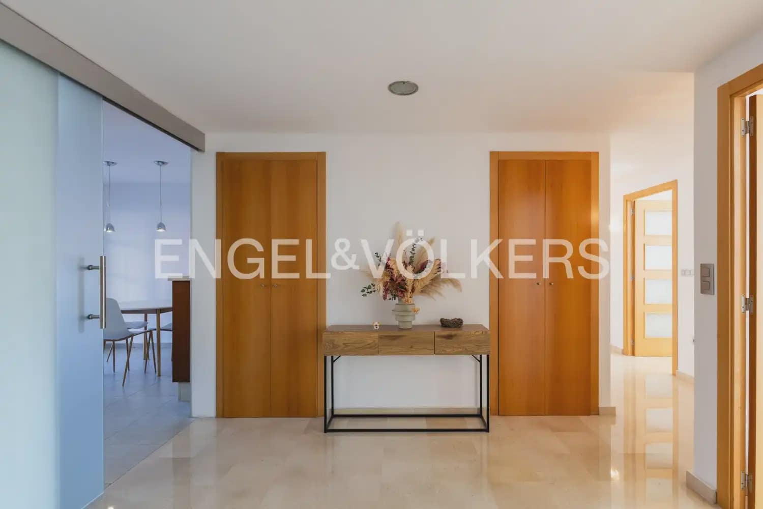 3 bedroom Flat for sale in Valencia city with garage - € 599,000 (Ref: 9897909)