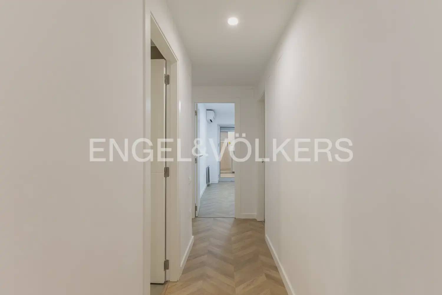 4 sypialnia Mieszkanie na sprzedaż w Miasto Walencja z garażem - 625 000 € (Ref: 9897910)