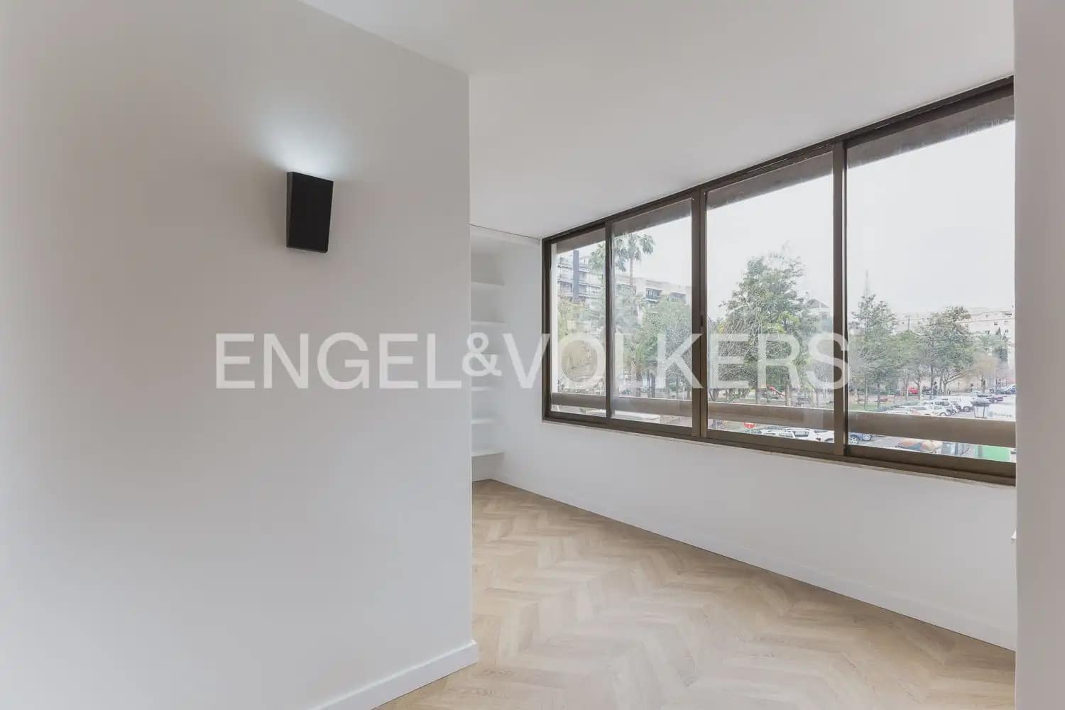 4 sypialnia Mieszkanie na sprzedaż w Miasto Walencja z garażem - 625 000 € (Ref: 9897910)
