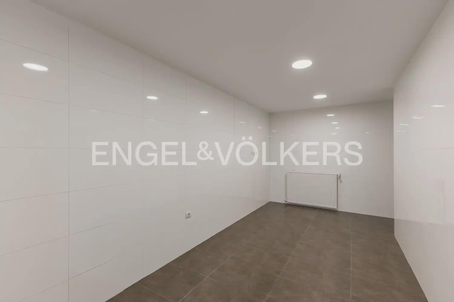 4 sypialnia Mieszkanie na sprzedaż w Miasto Walencja z garażem - 625 000 € (Ref: 9897910)