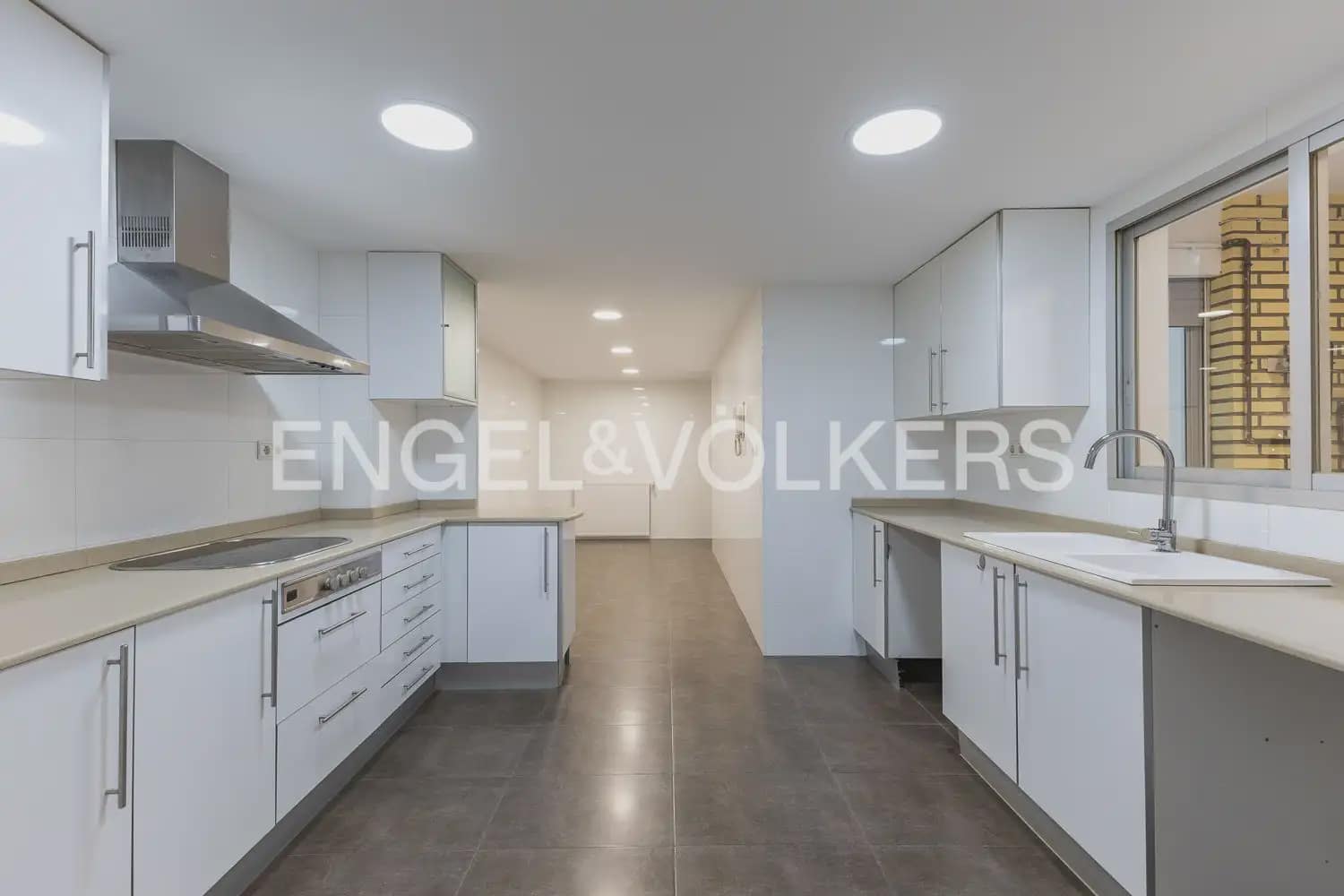 4 sypialnia Mieszkanie na sprzedaż w Miasto Walencja z garażem - 625 000 € (Ref: 9897910)