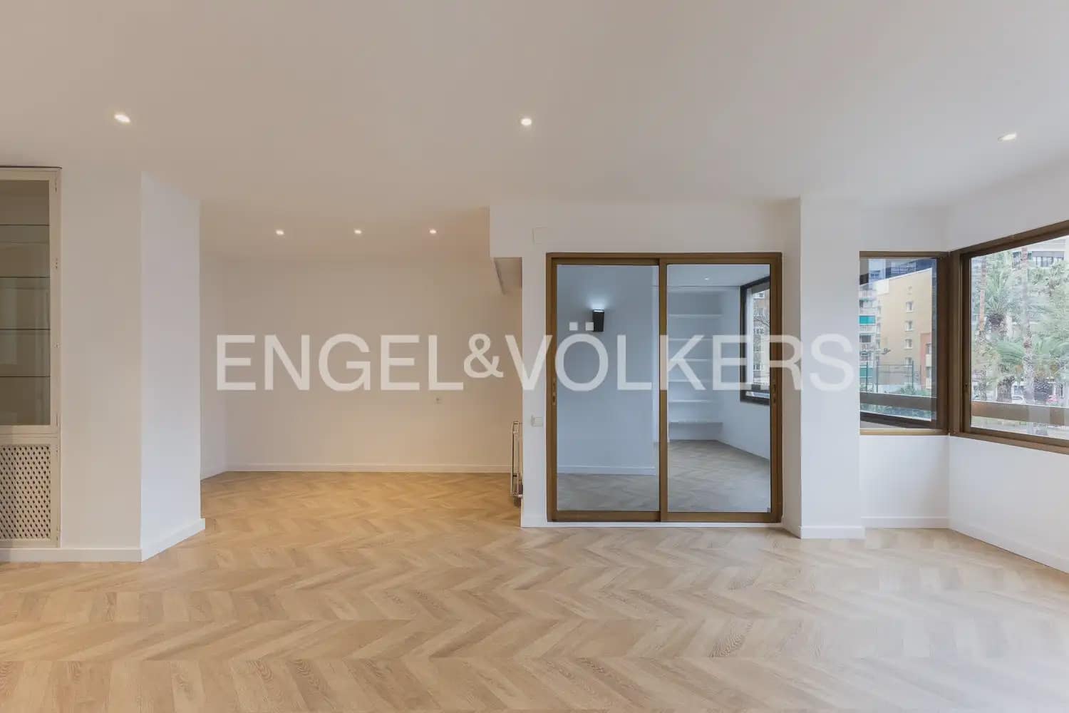 4 sypialnia Mieszkanie na sprzedaż w Miasto Walencja z garażem - 625 000 € (Ref: 9897910)