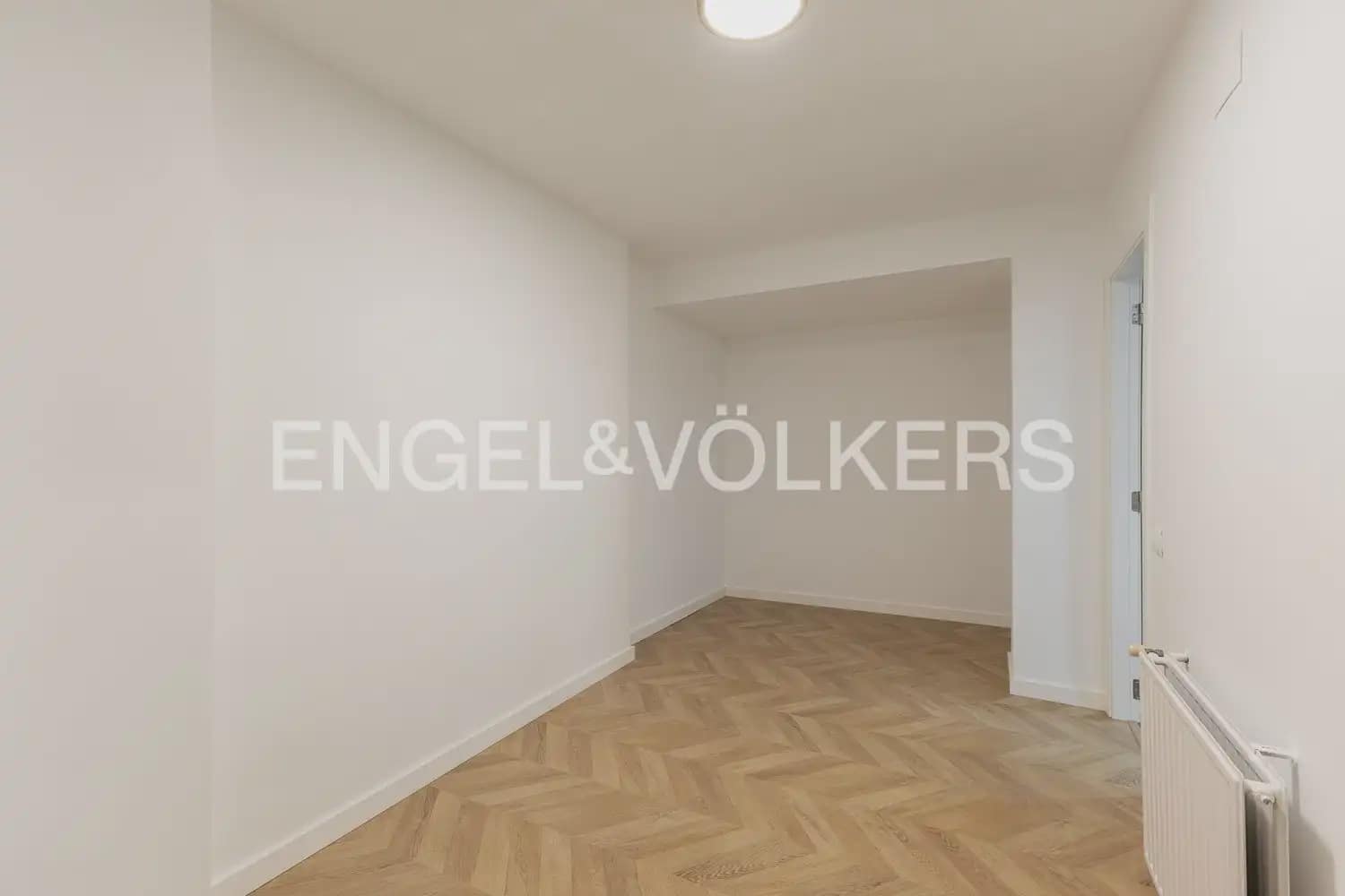 4 sypialnia Mieszkanie na sprzedaż w Miasto Walencja z garażem - 625 000 € (Ref: 9897910)