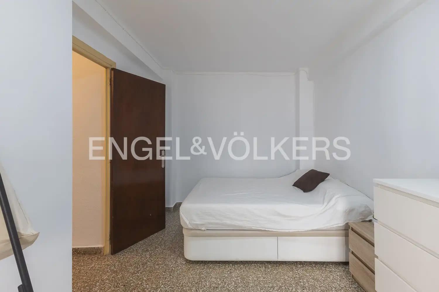 4 soveværelse Lejlighed til salg i Valencia by - € 410.000 (Ref: 9897912)