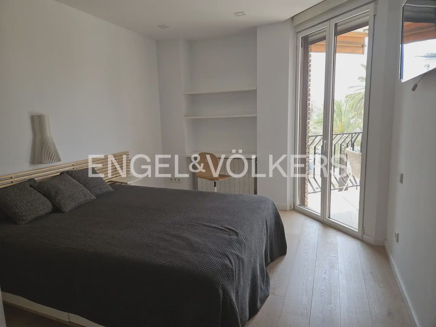 4 makuuhuone Asunto vuokrattavana paikassa Valencia kaupunki - 4 500 € (Ref: 9897913)