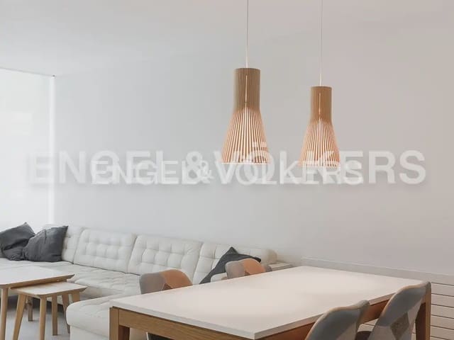 4 makuuhuone Asunto vuokrattavana paikassa Exposicio, Valencia kaupunki - 4 500 € (Ref: 9897913)