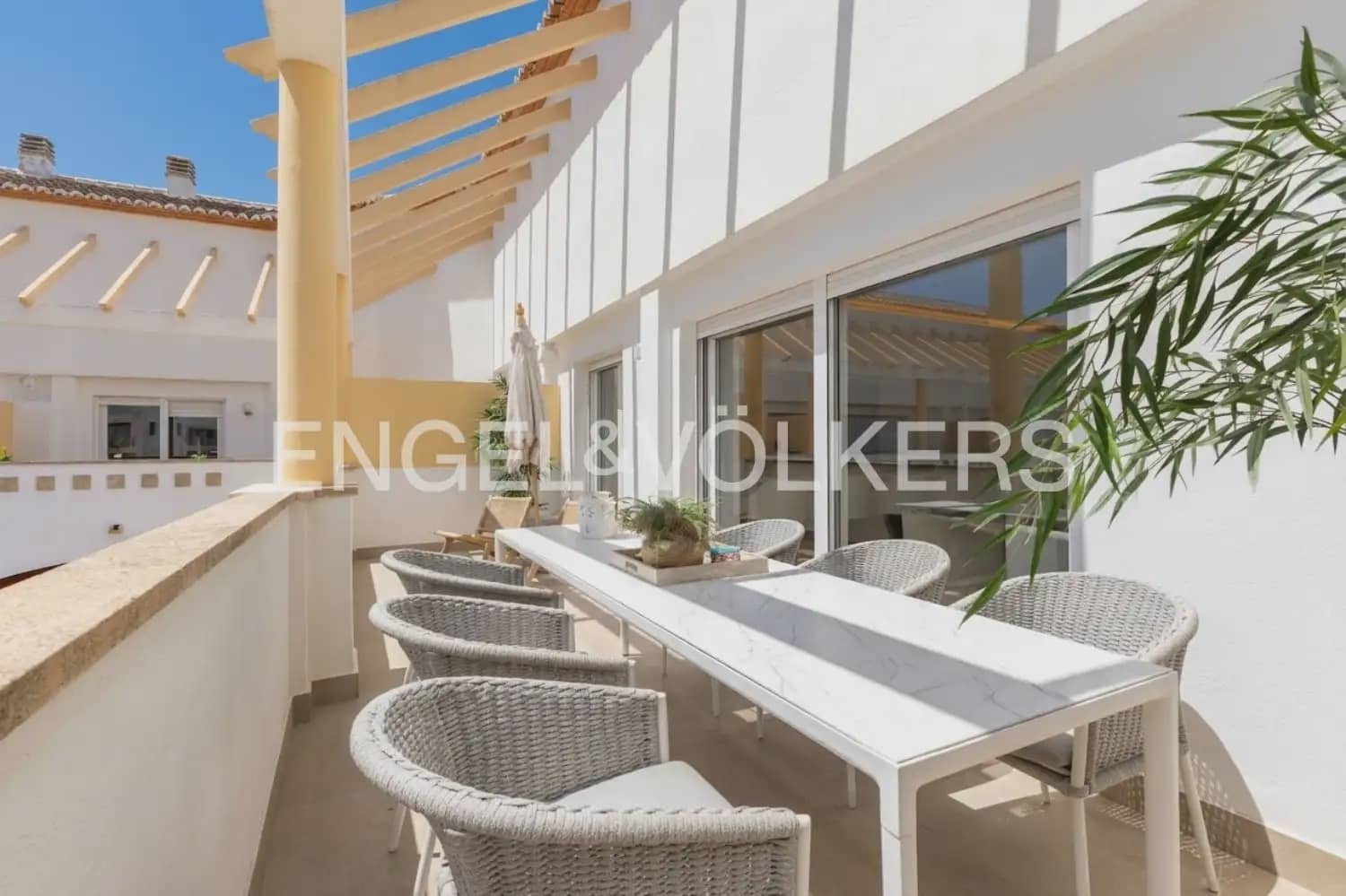 3 bedroom Flat for sale in Javea / Xabia with pool garage - € 749,000 (Ref: 9897917)