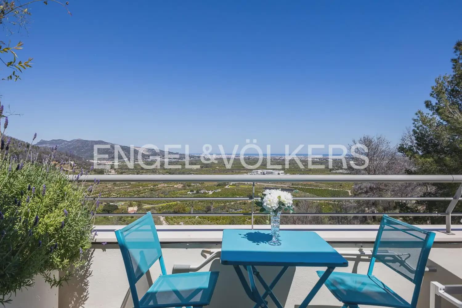 3 bedroom Flat for sale in Ador with pool garage - € 284,900 (Ref: 9897919)