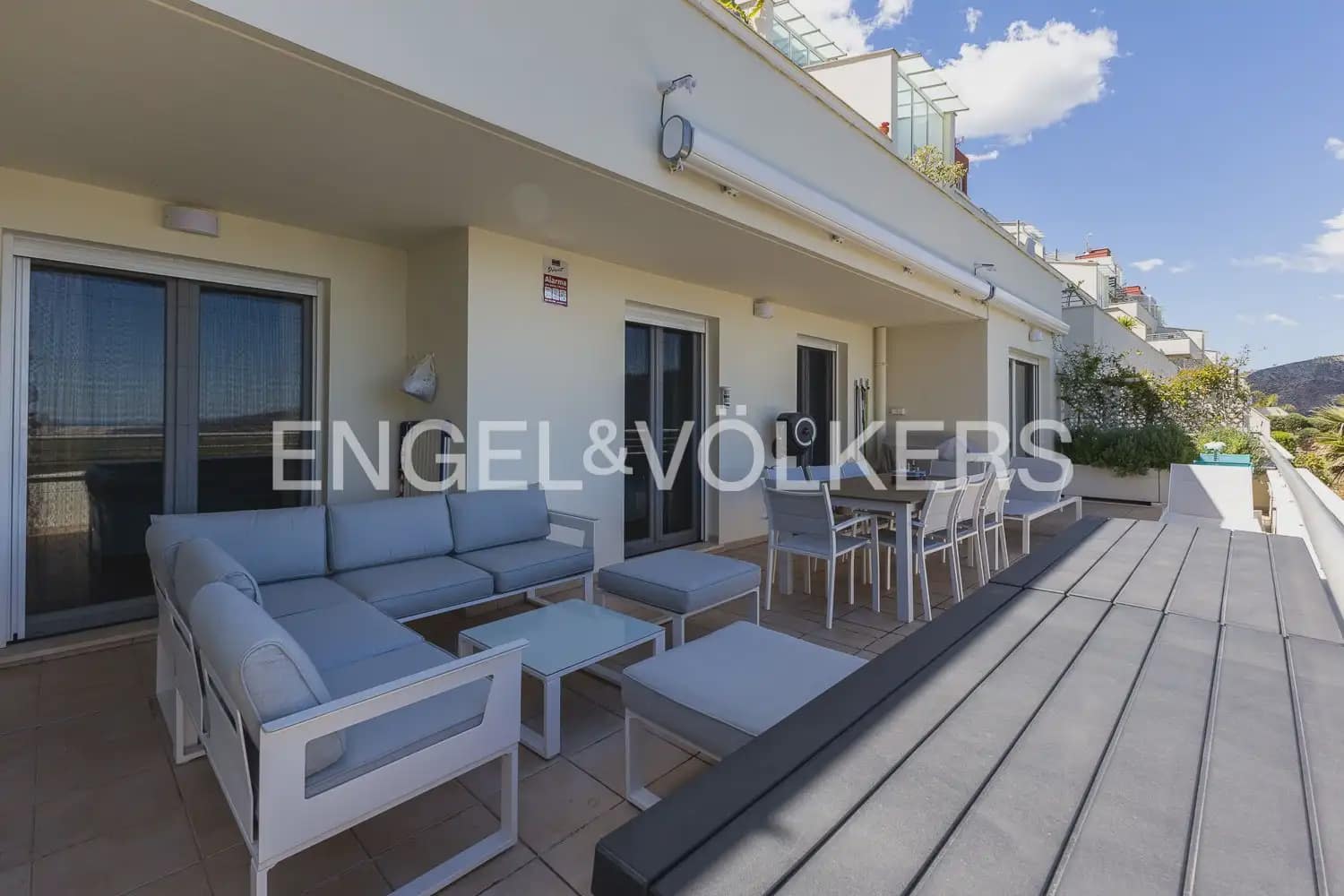 3 bedroom Flat for sale in Ador with pool garage - € 284,900 (Ref: 9897919)