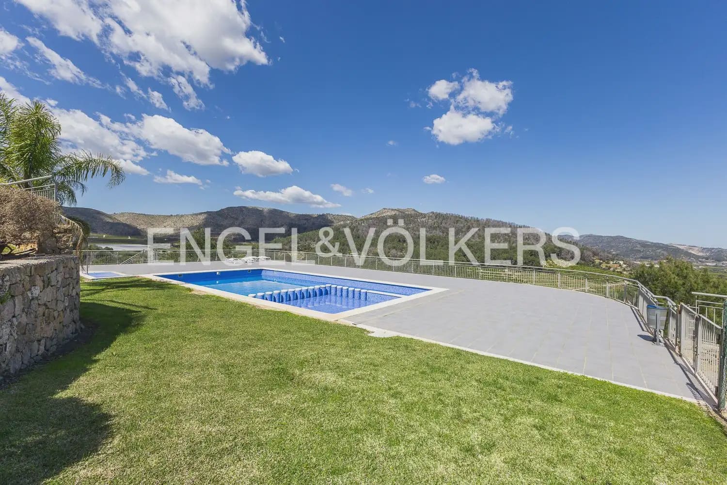 3 bedroom Flat for sale in Ador with pool garage - € 284,900 (Ref: 9897919)