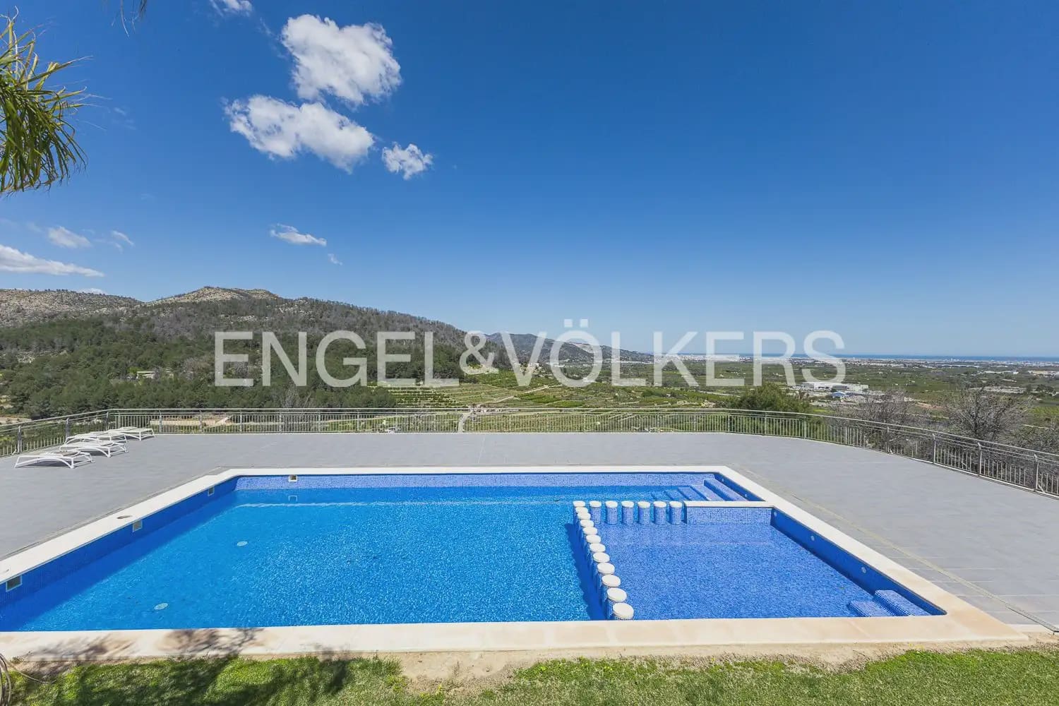 3 bedroom Flat for sale in Ador with pool garage - € 284,900 (Ref: 9897919)