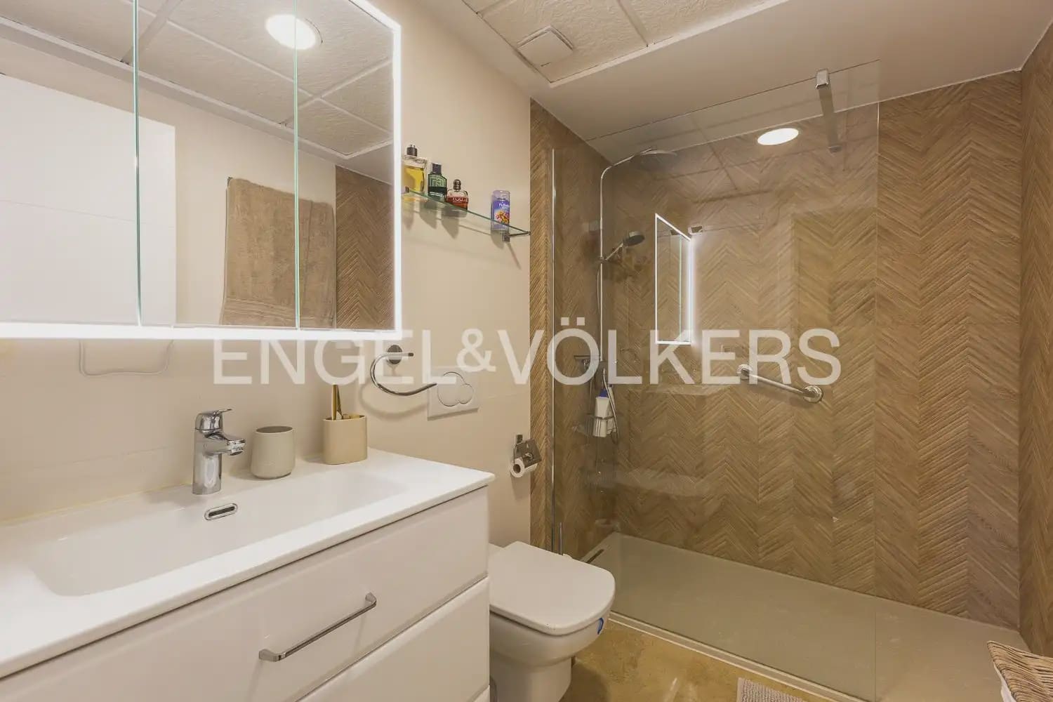 3 bedroom Flat for sale in Ador with pool garage - € 284,900 (Ref: 9897919)