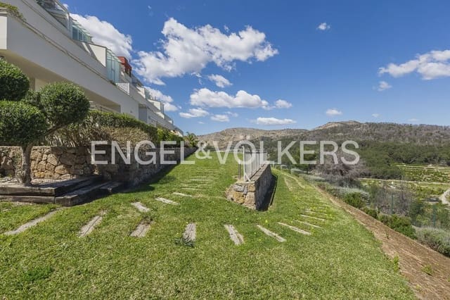 3 bedroom Flat for sale in Ador with pool garage - € 284,900 (Ref: 9897919)