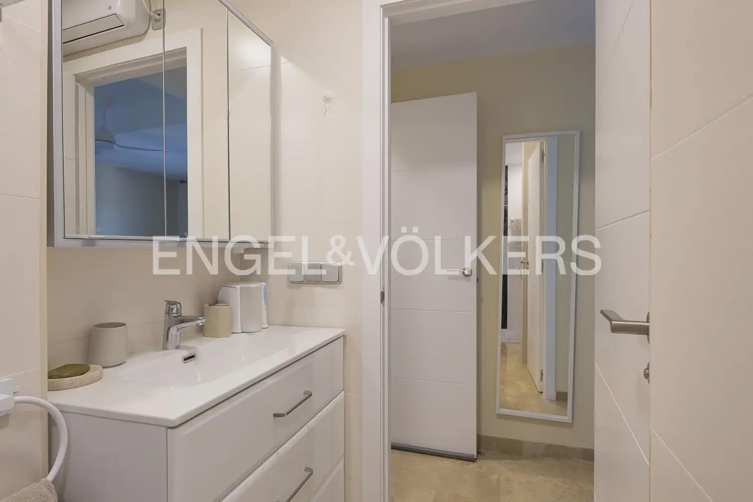 3 bedroom Flat for sale in Ador with pool garage - € 284,900 (Ref: 9897919)