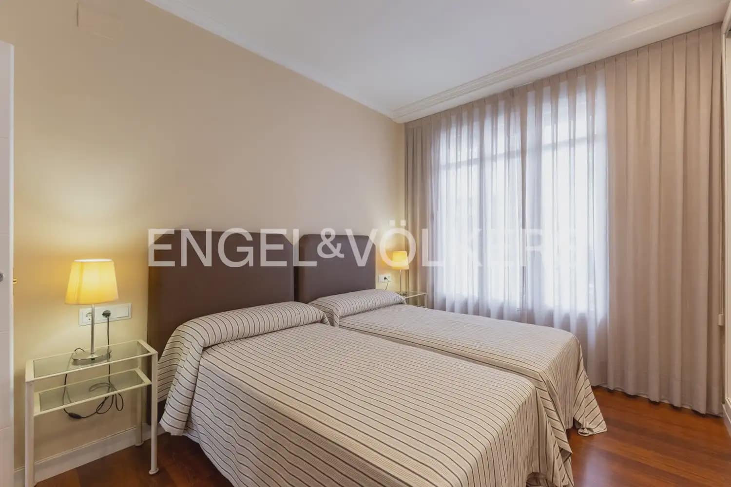 4 slaapkamer Flat te koop in Valencia stad - € 850.000 (Ref: 9897920)