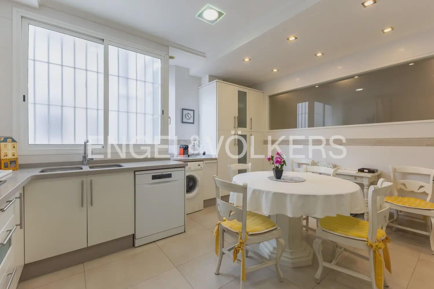 4 slaapkamer Flat te koop in Valencia stad - € 850.000 (Ref: 9897920)