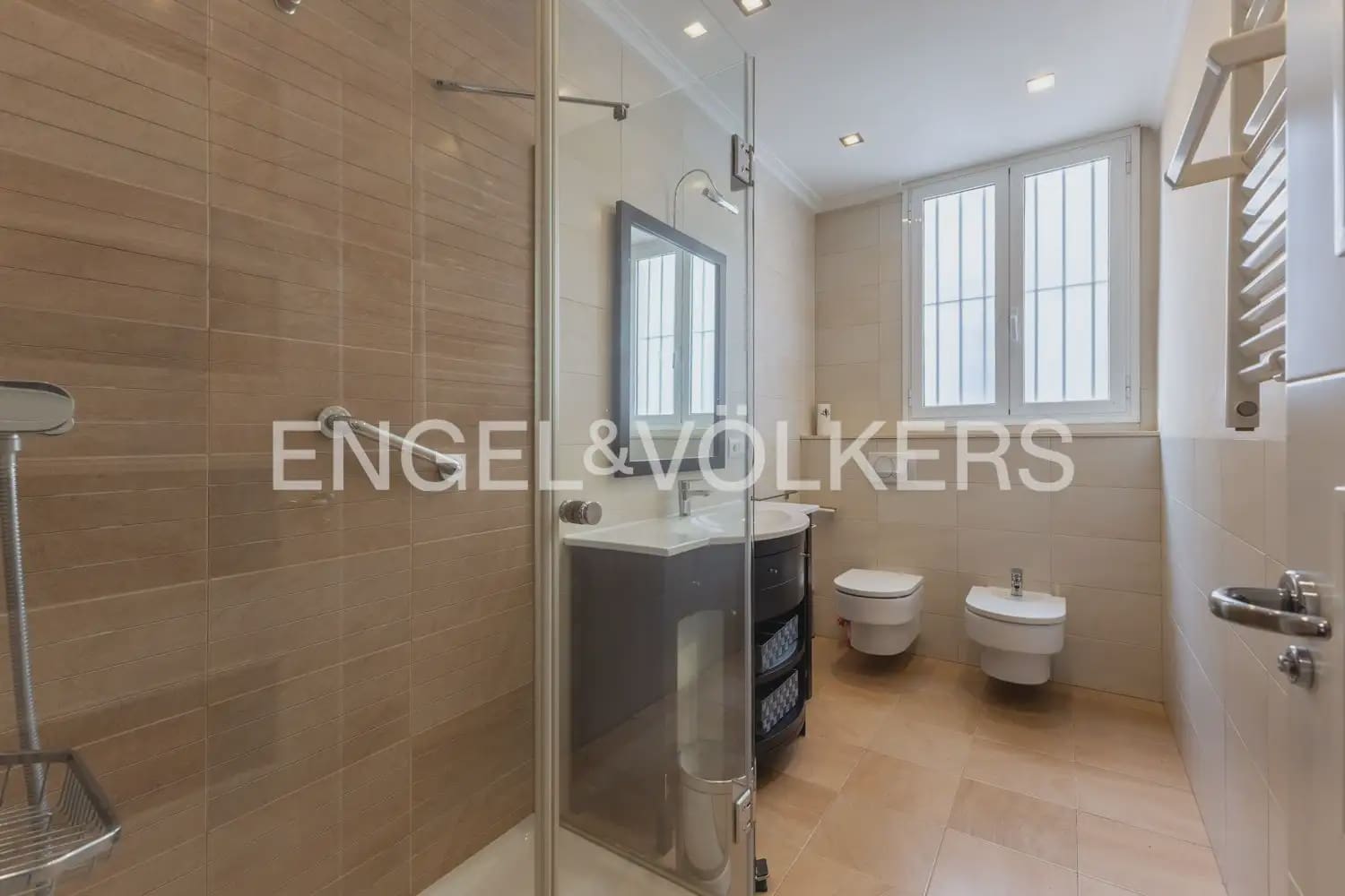 4 slaapkamer Flat te koop in Valencia stad - € 850.000 (Ref: 9897920)