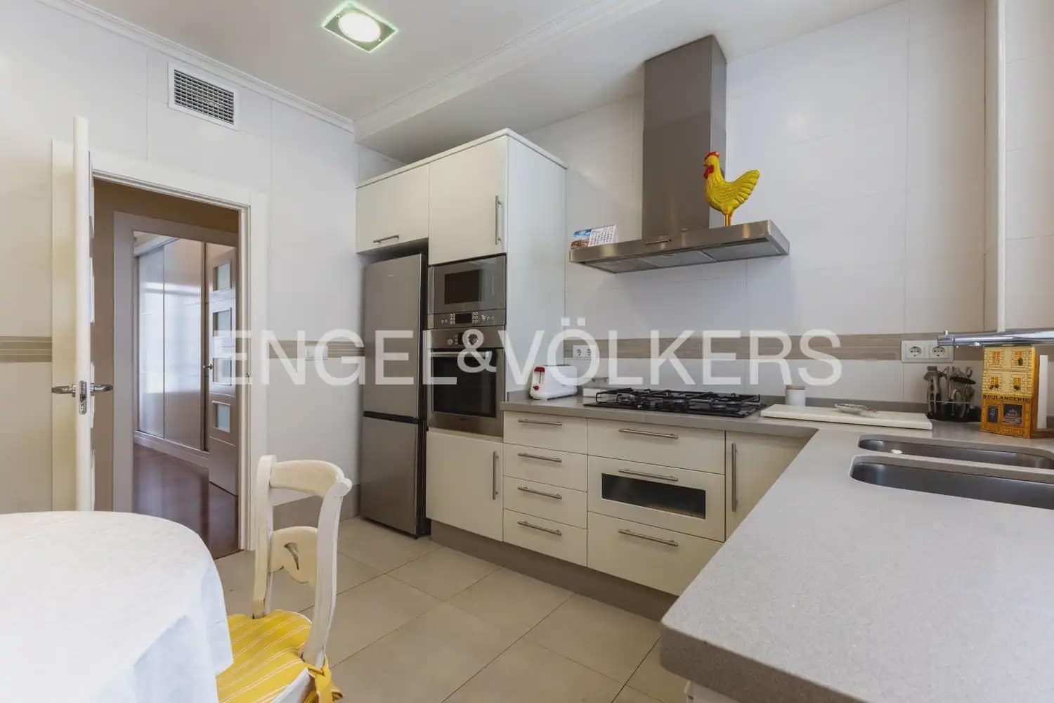 4 slaapkamer Flat te koop in Valencia stad - € 850.000 (Ref: 9897920)