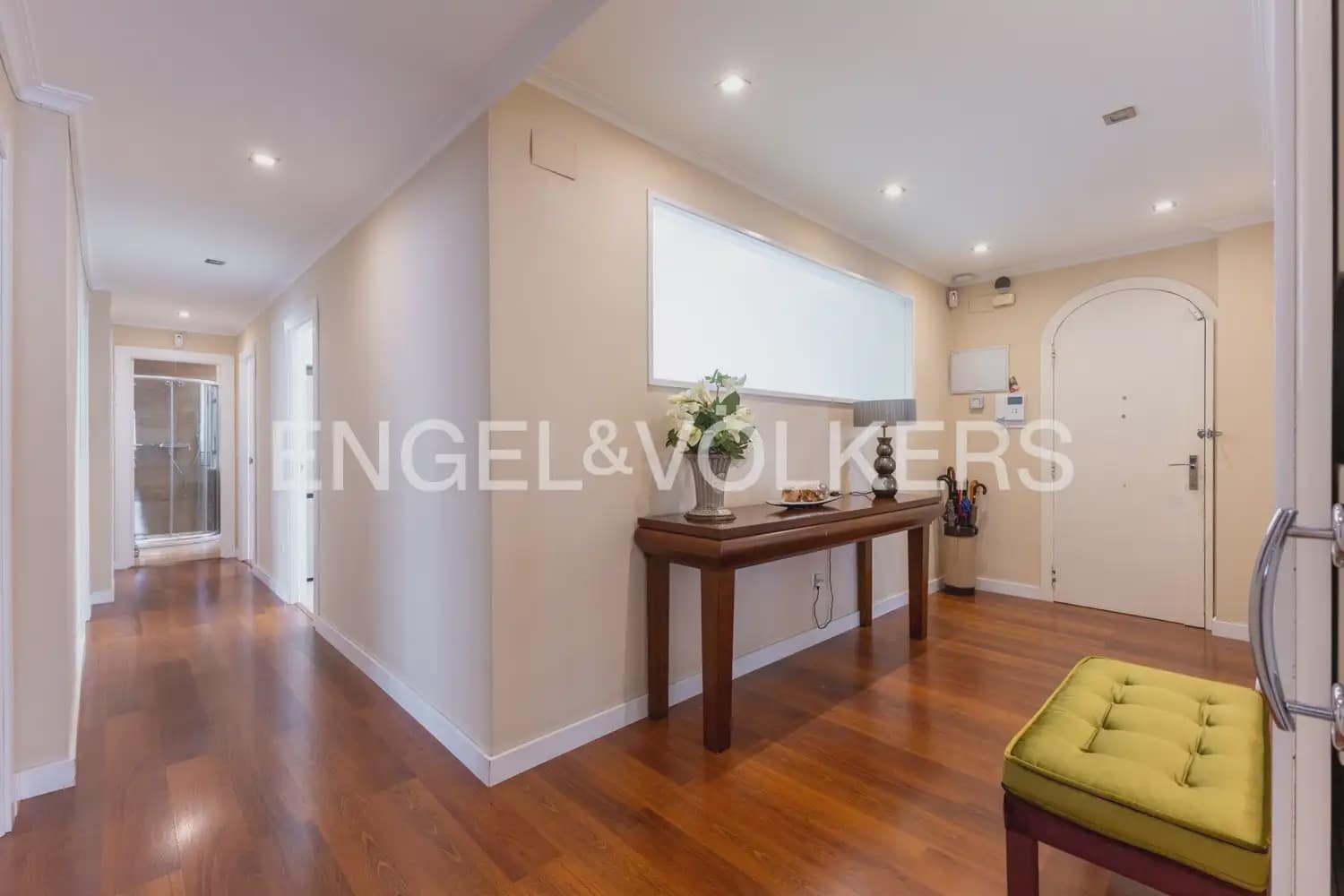 4 slaapkamer Flat te koop in Valencia stad - € 850.000 (Ref: 9897920)