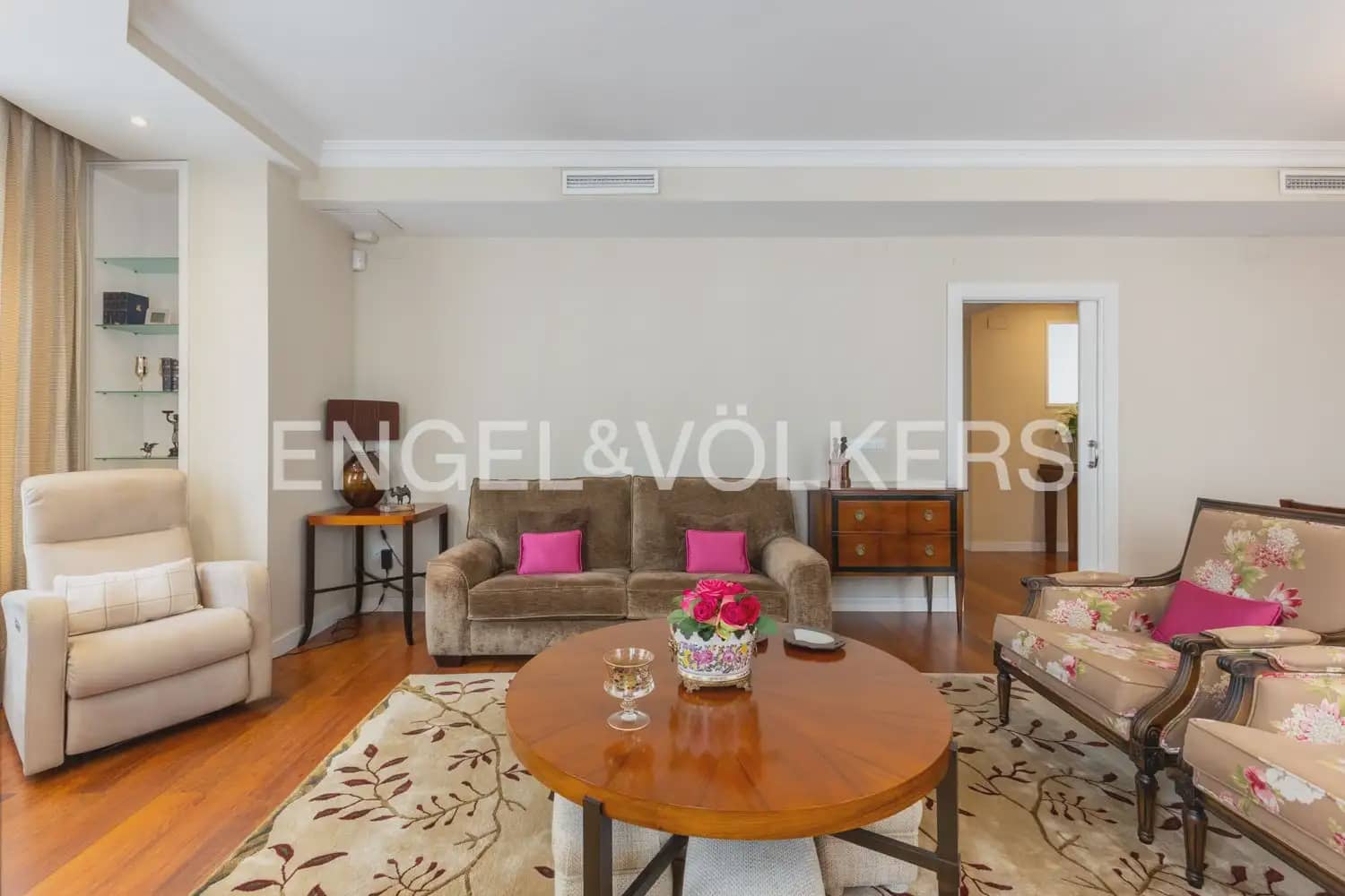 4 slaapkamer Flat te koop in Valencia stad - € 850.000 (Ref: 9897920)