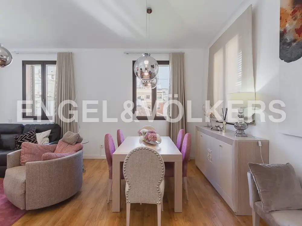 3 sovrum Lägenhet att hyra i Valencia stad med garage - 2 650 € (Ref: 9897921)