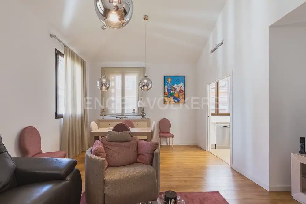 3 sovrum Lägenhet att hyra i Valencia stad med garage - 2 650 € (Ref: 9897921)