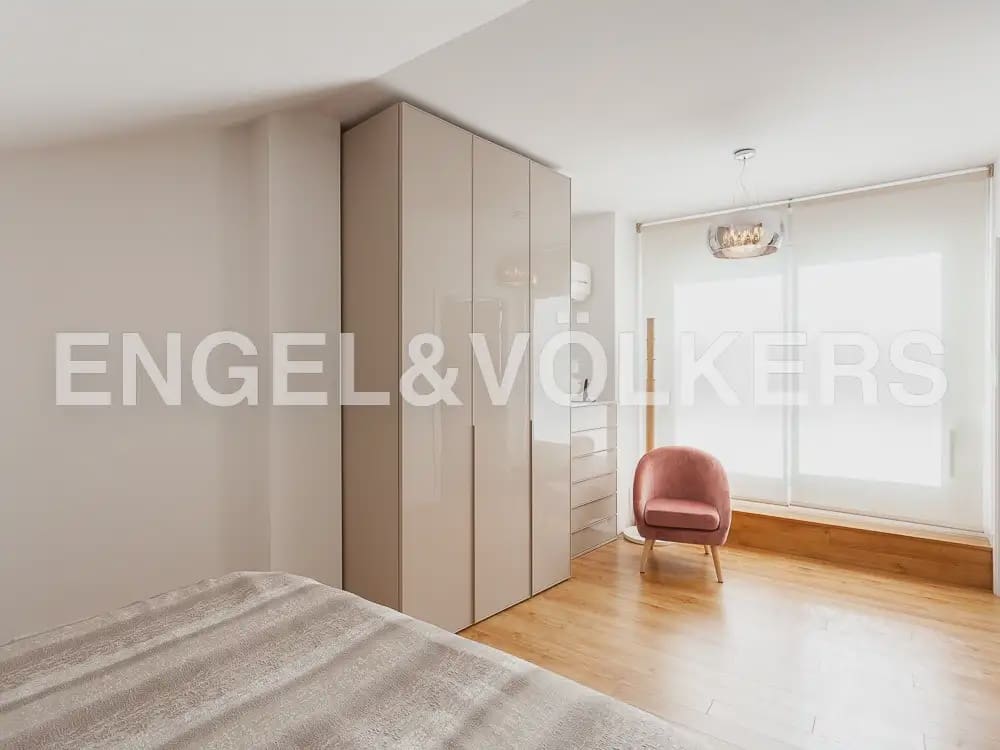 3 sovrum Lägenhet att hyra i Valencia stad med garage - 2 650 € (Ref: 9897921)