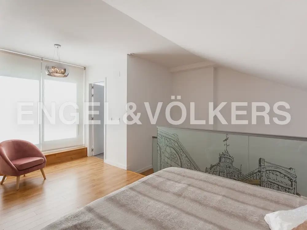 3 sovrum Lägenhet att hyra i Valencia stad med garage - 2 650 € (Ref: 9897921)