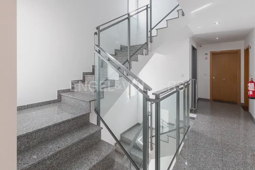 3 sovrum Lägenhet att hyra i Valencia stad med garage - 2 650 € (Ref: 9897921)