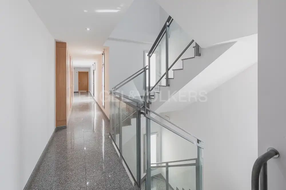 3 sovrum Lägenhet att hyra i Valencia stad med garage - 2 650 € (Ref: 9897921)
