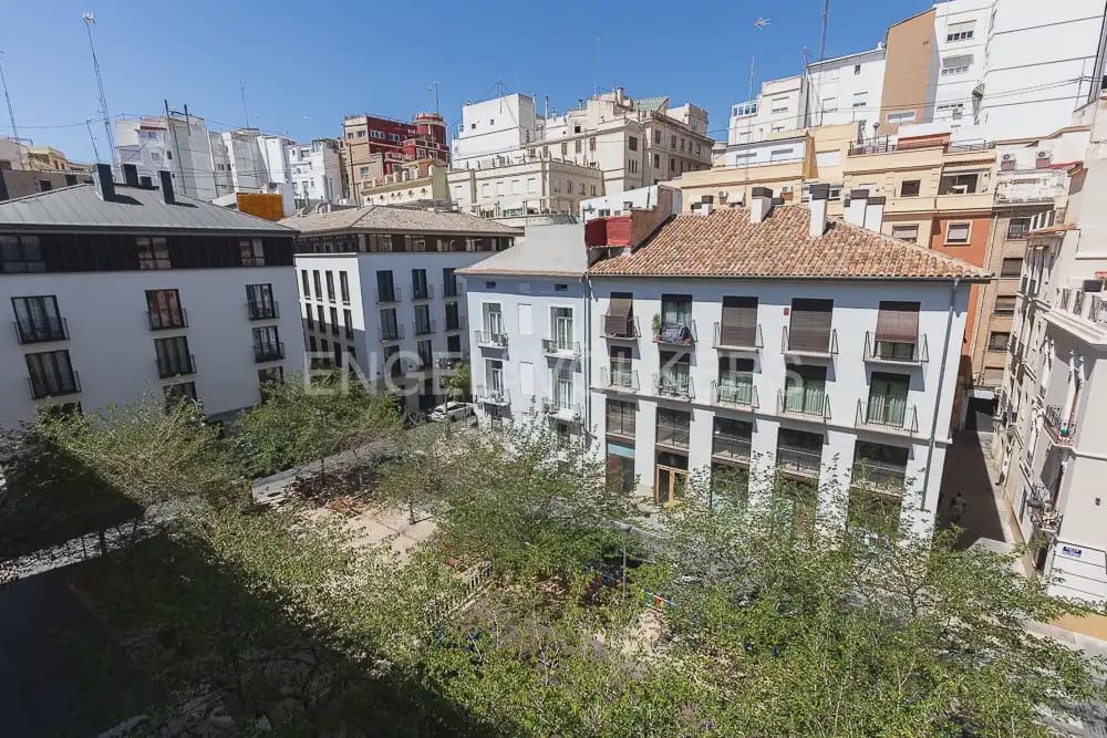 3 sovrum Lägenhet att hyra i Valencia stad med garage - 2 650 € (Ref: 9897921)