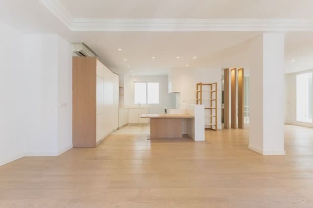 3 Zimmer Wohnung zu vermieten in Sant Francesc, València Stadt - 2.600 € (Ref: 9897923)