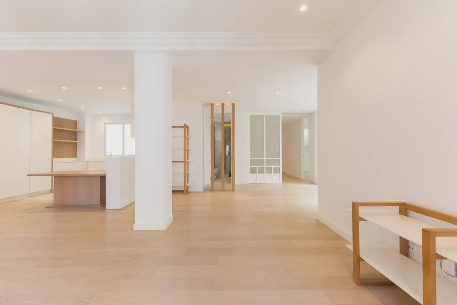 3 sovrum Lägenhet att hyra i Valencia stad - 2 600 € (Ref: 9897923)