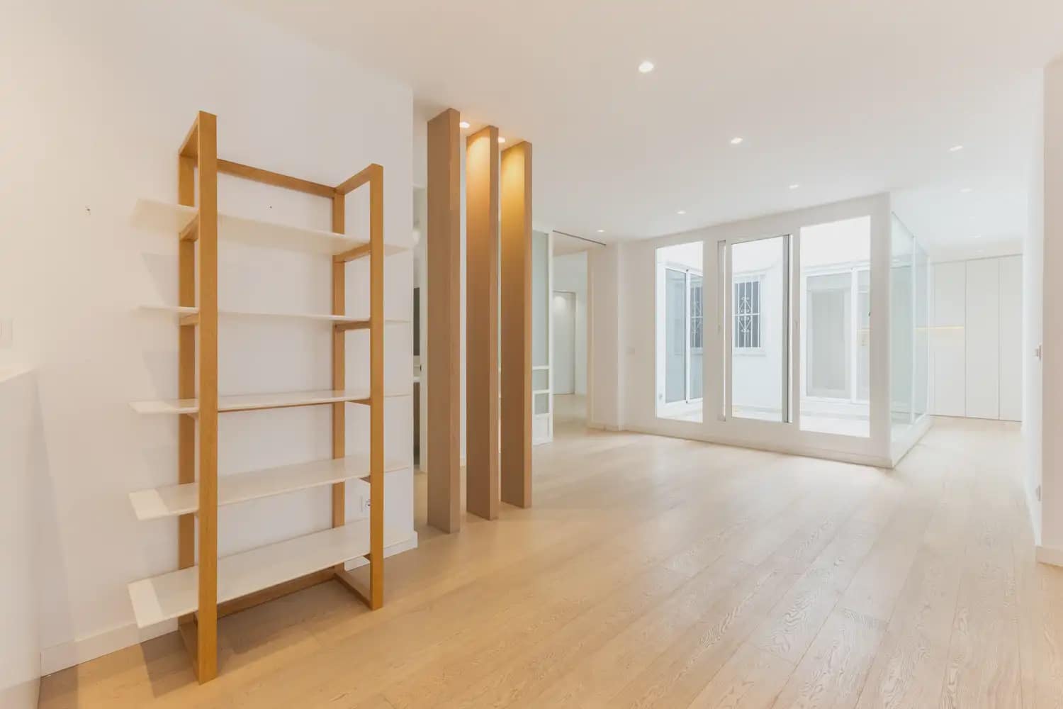 3 sovrum Lägenhet att hyra i Valencia stad - 2 600 € (Ref: 9897923)