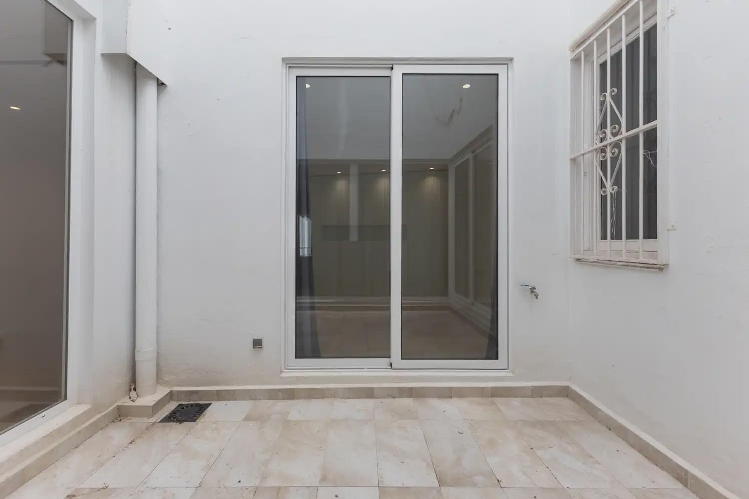 3 sovrum Lägenhet att hyra i Valencia stad - 2 600 € (Ref: 9897923)