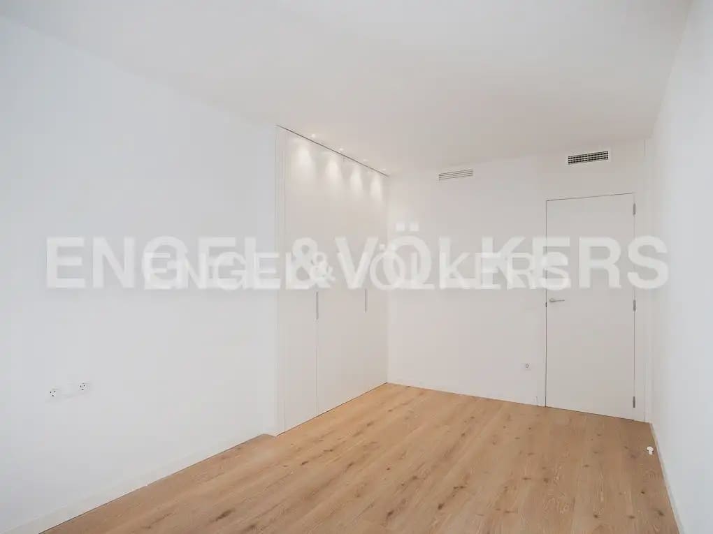 Piso de 4 habitaciones en Castelló de la Plana en venta con garaje - 310.000 € (Ref: 9897925)