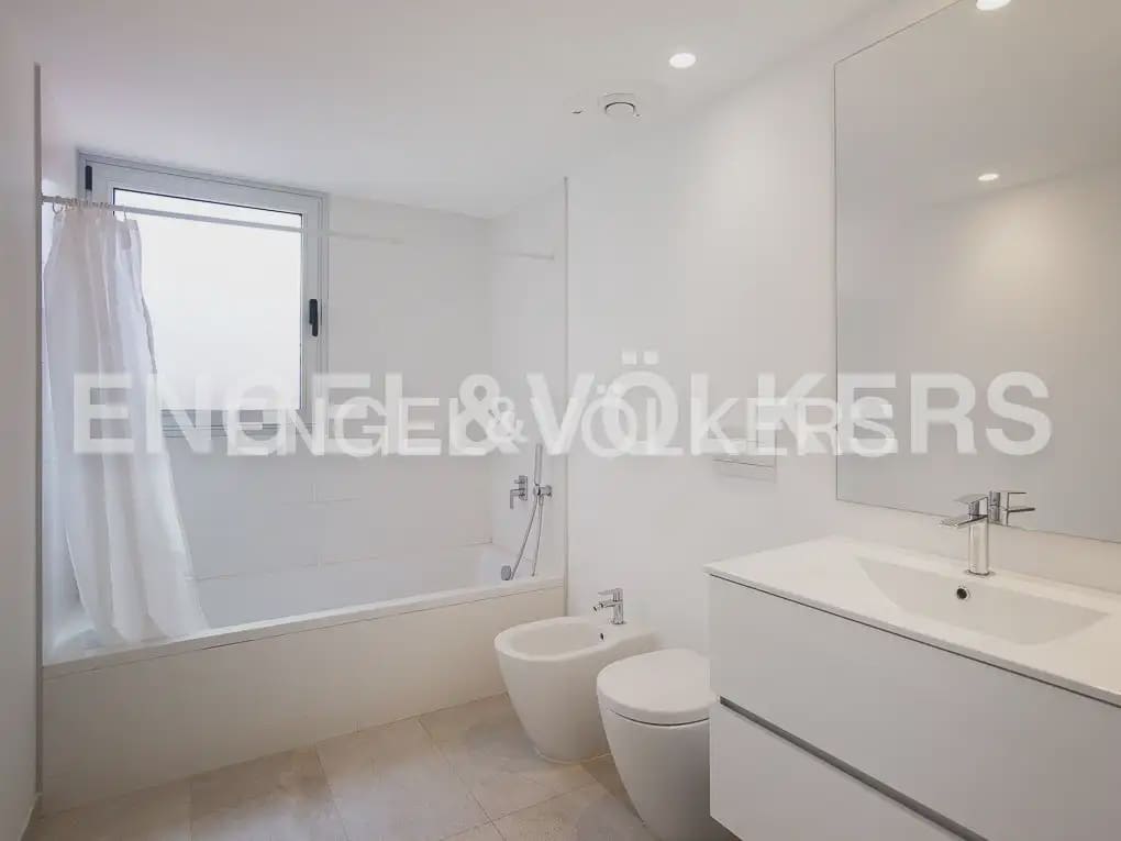 Piso de 4 habitaciones en Castelló de la Plana en venta con garaje - 310.000 € (Ref: 9897925)
