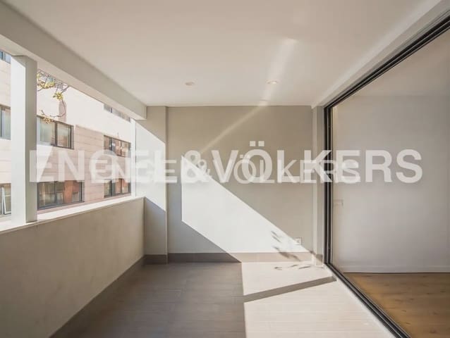 Piso de 4 habitaciones en Centro, Castelló de la Plana en venta con garaje - 310.000 € (Ref: 9897925)