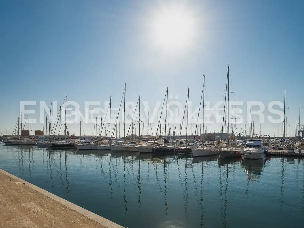 Piso de 4 habitaciones en Castelló de la Plana en venta con garaje - 310.000 € (Ref: 9897925)