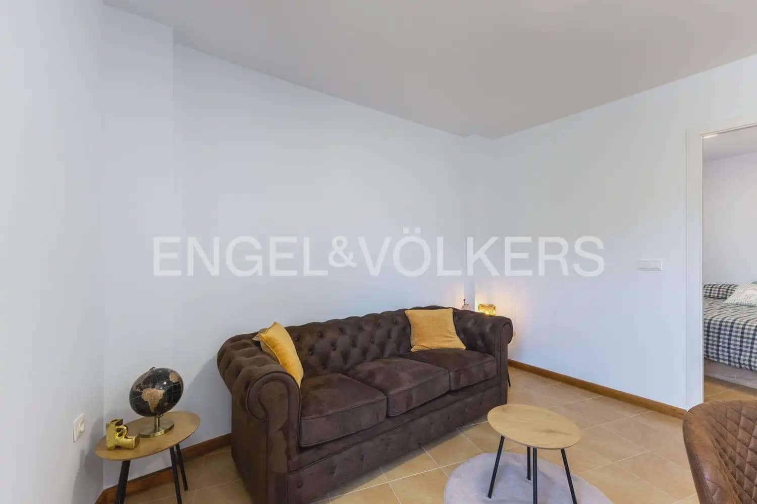 2 bedroom Penthouse for rent in Chovar - € 900 (Ref: 9897956)