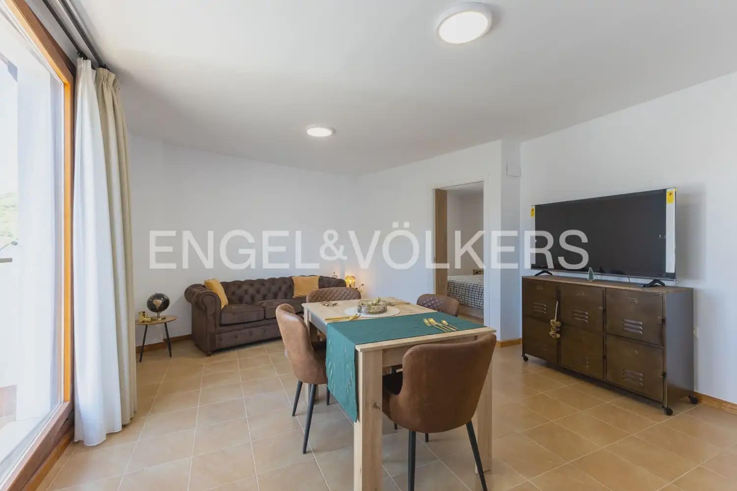 2 bedroom Penthouse for rent in Chovar - € 900 (Ref: 9897956)