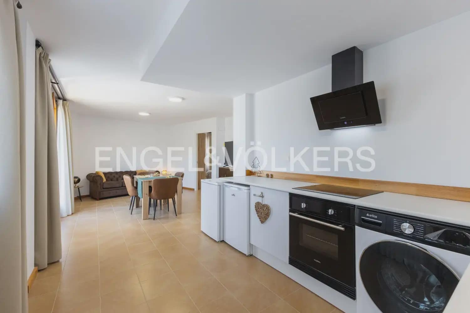 2 bedroom Penthouse for rent in Chovar - € 900 (Ref: 9897956)