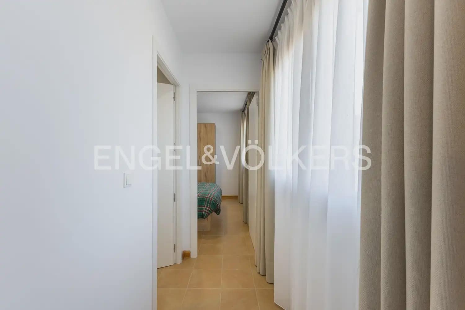 2 bedroom Penthouse for rent in Chovar - € 900 (Ref: 9897956)