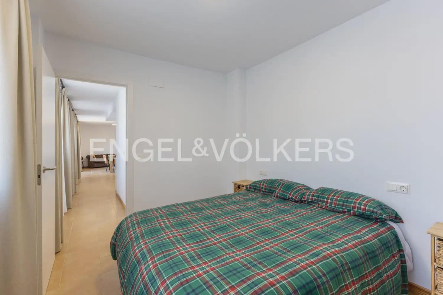 2 bedroom Penthouse for rent in Chovar - € 900 (Ref: 9897956)