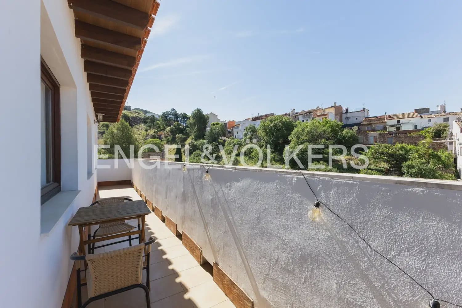 2 bedroom Penthouse for rent in Chovar - € 900 (Ref: 9897956)