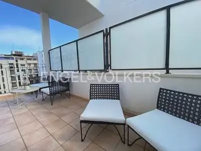 1 Zimmer Penthouse zu vermieten in Valencia Stadt mit Pool Garage - 1.800 € (Ref: 9897957)