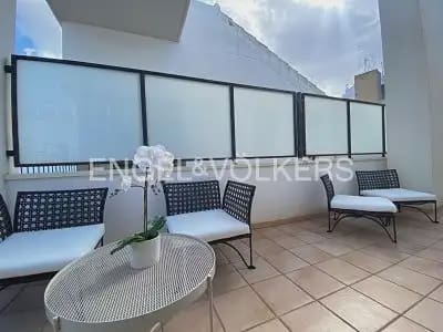 1 Zimmer Penthouse zu vermieten in Valencia Stadt mit Pool Garage - 1.800 € (Ref: 9897957)