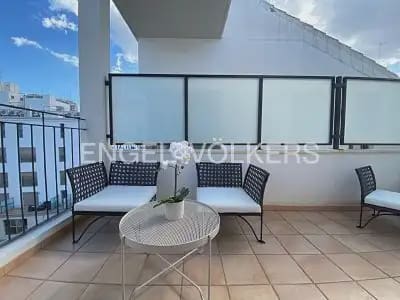 1 Zimmer Penthouse zu vermieten in Valencia Stadt mit Pool Garage - 1.800 € (Ref: 9897957)
