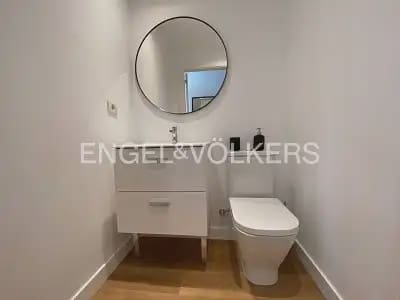 1 Zimmer Penthouse zu vermieten in Valencia Stadt mit Pool Garage - 1.800 € (Ref: 9897957)
